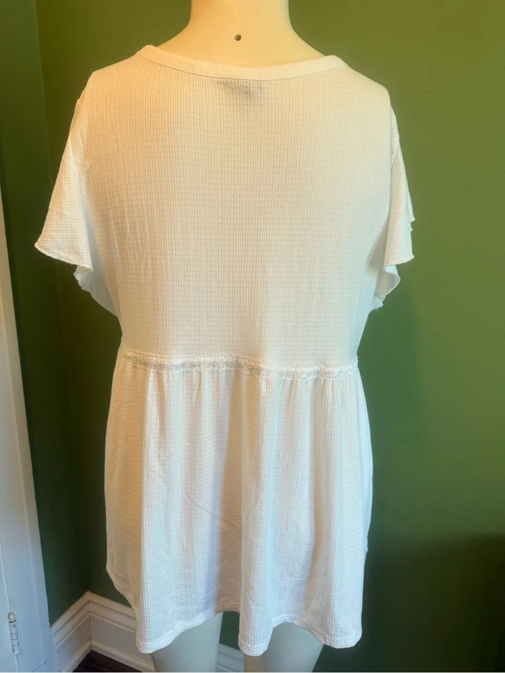 torrid White Ribbed Tank Top - Picture 10 of 14